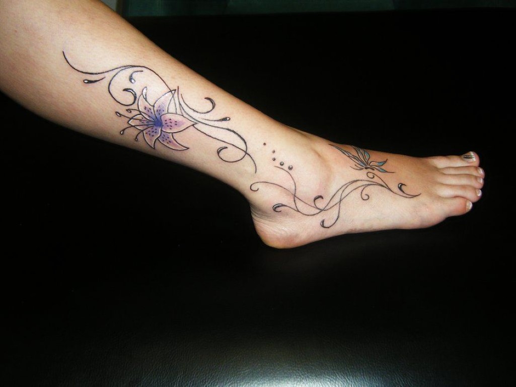 arabesque tattoo cheville