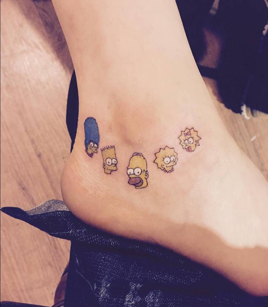 tatouage famille Simpson