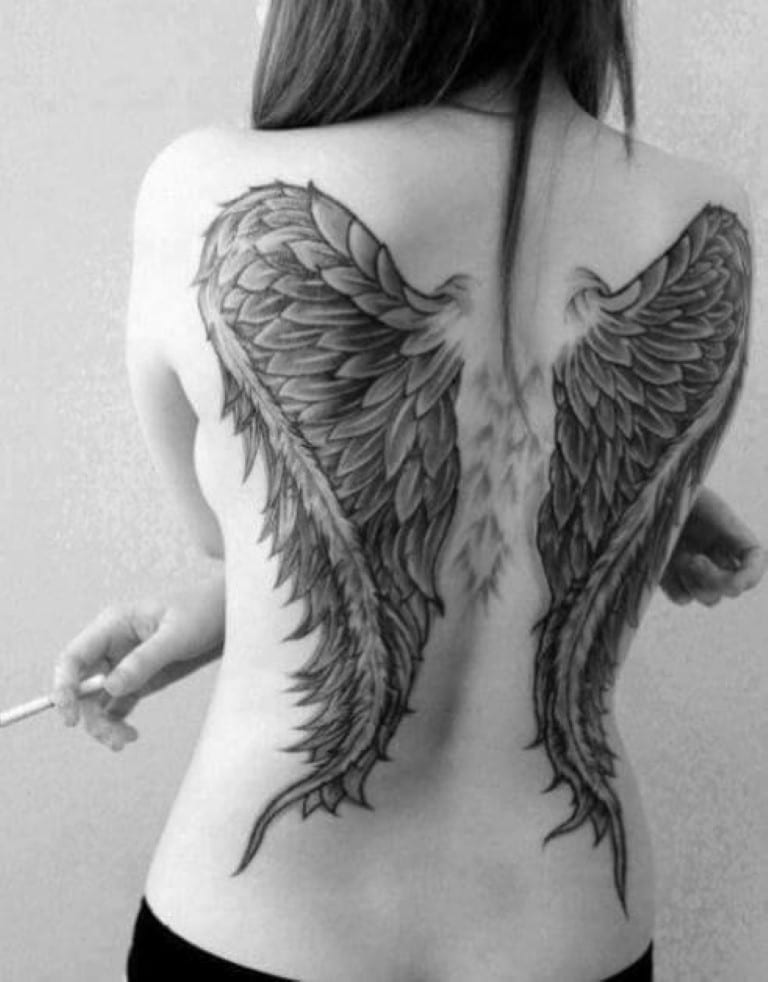 Les ailes d'ange, tatouage classique dans le dos